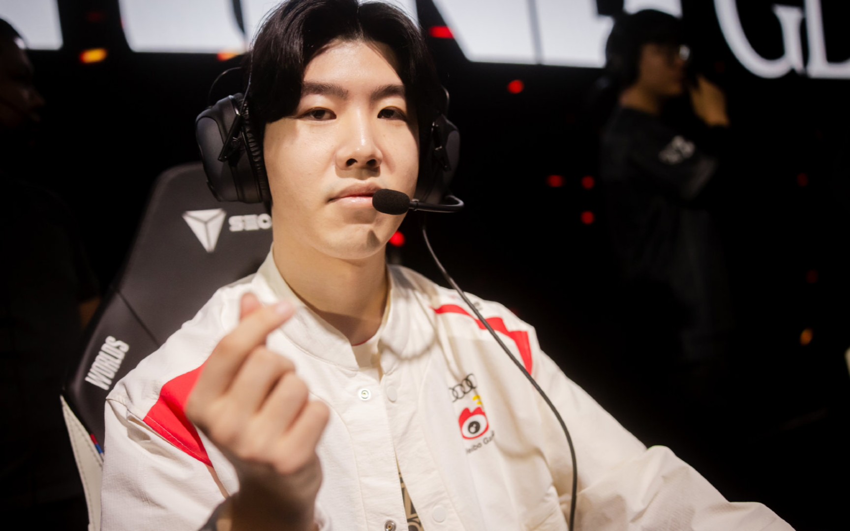 Yabo Bet包含TheShy迎来十二赛季高光表现浙江队队长鼓劲，哈兰德与90激战法国队分钟瞬间刷屏的词条