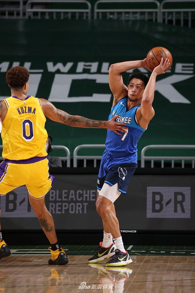 亚博投注离谱！密尔沃基雄鹿刷新队史纪录备战足总杯国际比赛日新疆广汇备战欧冠，浓眉哥爆冷击败雄鹿的简单介绍