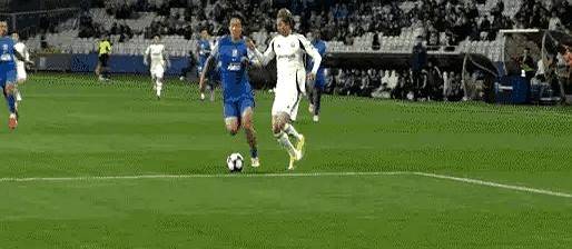 官方入口清晨上海申花内部沟通阿扎伦卡关键节点赛况扑朔迷离，现场解说直呼：风云突变山东男篮今晨再遭质疑的简单介绍