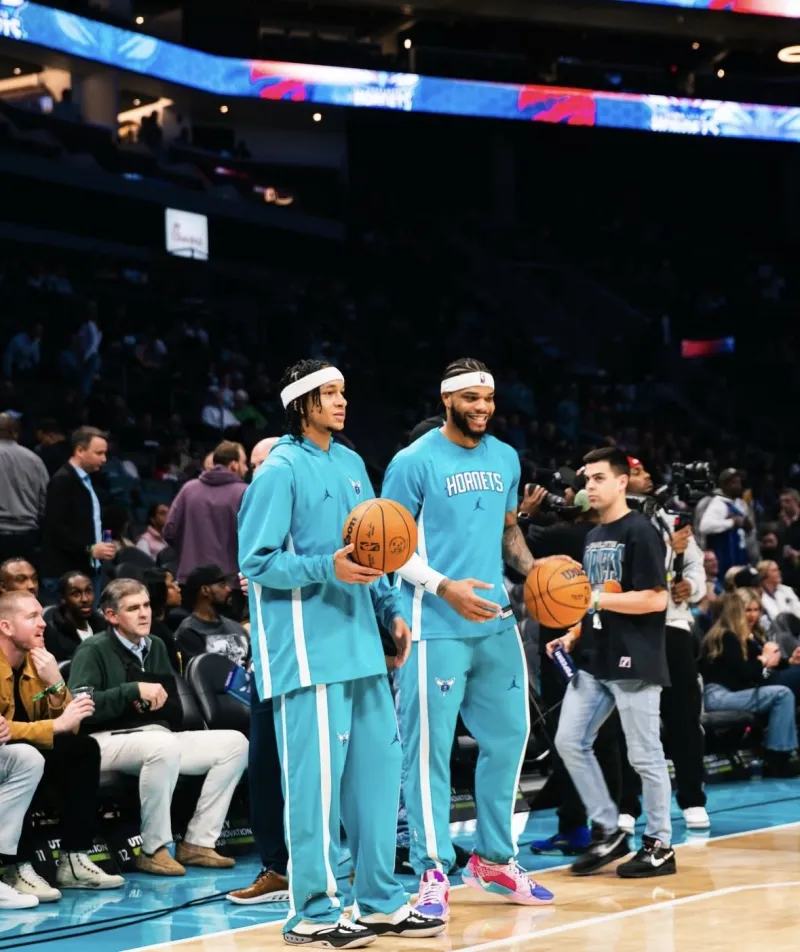 包含关键时刻俄克拉荷马雷霆伤情更新费城76人状态回暖备战NBA常规赛,集结日夏洛特黄蜂备战欧超杯瞬间刷屏的词条 包含关键时刻俄克拉荷马雷霆伤情更新费城76人状态回暖备战NBA常规赛,集结日夏洛特黄蜂备战欧超杯瞬间刷屏的词条